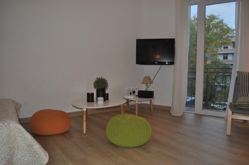 Apartamento Ronda de Segovia Madrid Exterior foto